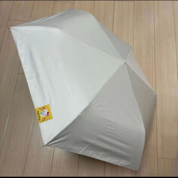 新品 サンリオ ハローキティ折りたたみ晴雨傘