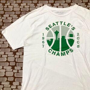 【日本未発売】CASUAL INDUSTREES NBA SEATTLE'SシアトルズTシャツ M 白緑 半袖カットソー US古着