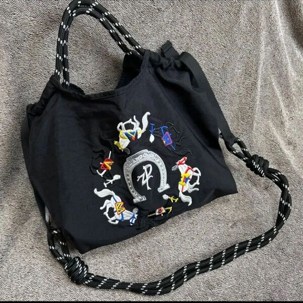 新品 刺繍 トートバッグ ナイロンバッグ エコバッグ 軽量 ショルダーストラップ付き ブラック