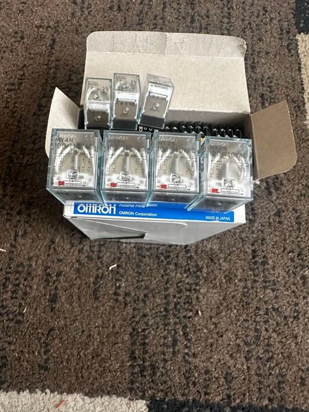 OMRON リレー MY4N 100/110VAC 4個 - dc24vdc 3個 pyfz-14 10個 新品です