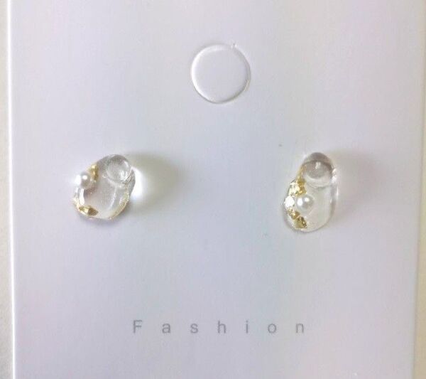 クリアミニピアス
