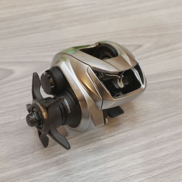 ダイワ 21ジリオン SV TW 1000P 右 本体のみ