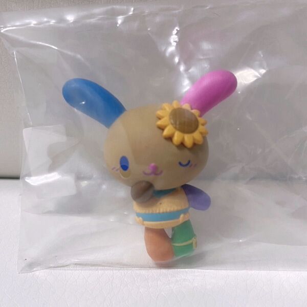 サンリオキャラクターズ サンリオ ガチャ ガチャガチャ みんなでバカンスフィギュア ウサハナ