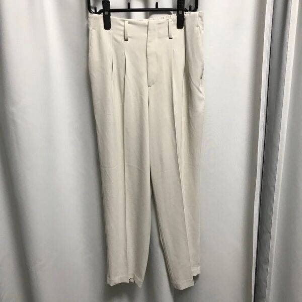 UNIQLO ユニクロ ドレープリラックステーパードアンクルパンツ L ワイドパンツ タックパンツ スラックス ホワイト 白