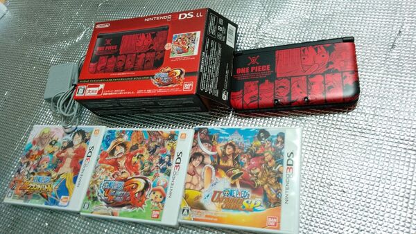 ニンテンドー3DS LL ワンピースアンリミテッドワールドR アドベンチャーパック ルフィレッドver.