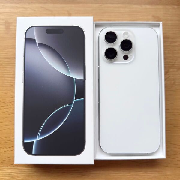 Apple iPhone16 Pro 256GB ホワイトチタニウム SIMフリー ほぼ新品