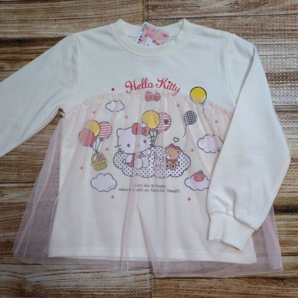 ★★ 新品 未使用 サンリオ ハローキティ 長袖 ロンT トレーナー 女の子 110