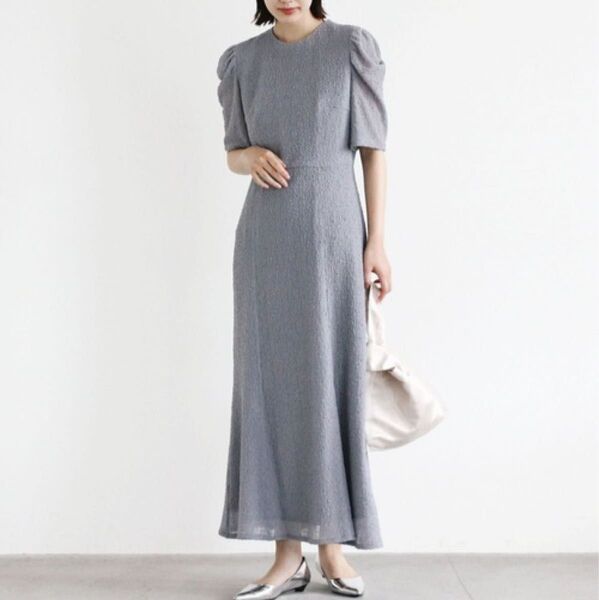 kaene シュリンクレースドレス ロングワンピース ブルーグレーサックス 36 半袖 ドレス