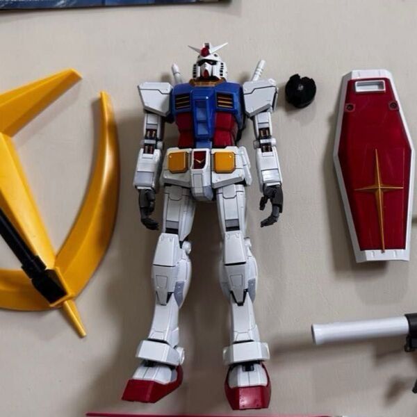 【素組済み】MG チタニウムフィニッシュRX-78-2ガンダムver.3.0+連邦アクションベースのセット
