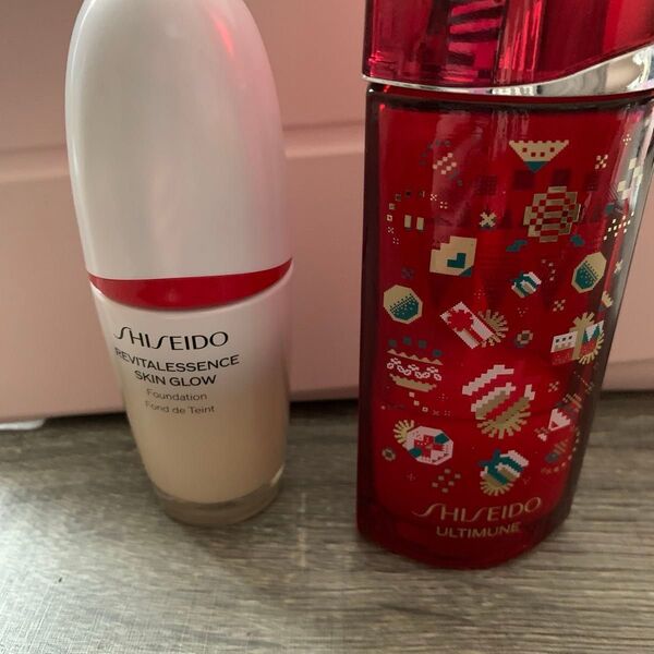 資生堂 SHISEIDO エッセンス スキングロウ ファンデーション 130