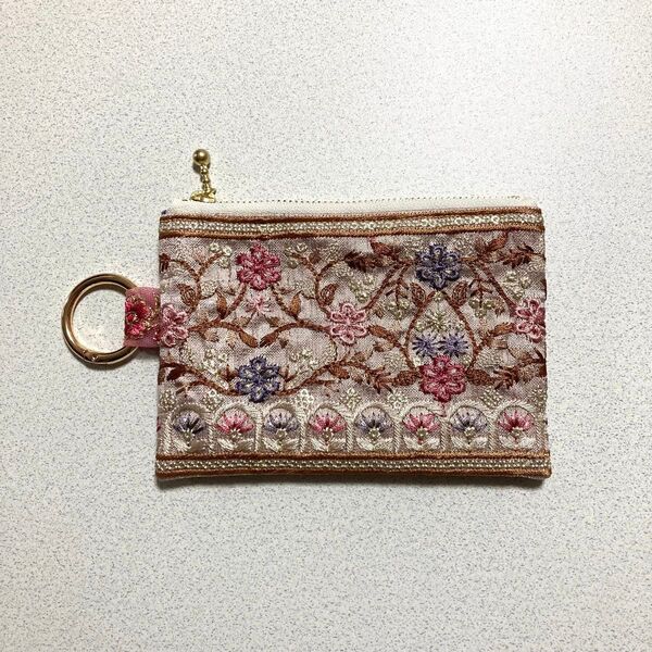 p-13 インド刺繍リボン ポーチ 大きめカラビナ付き