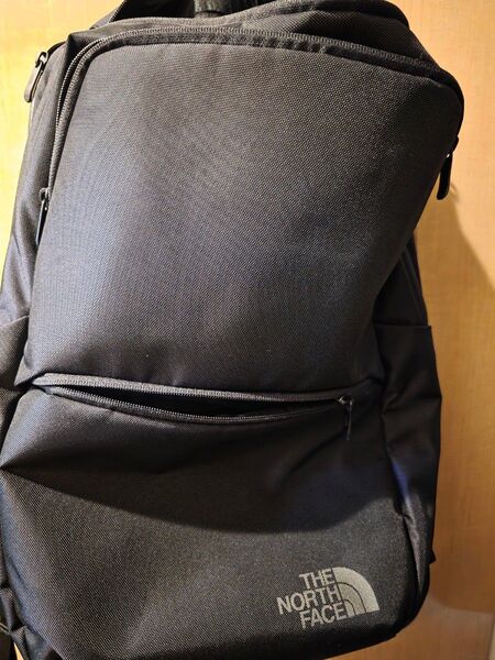【値下げ】THE NORTH FACE ザノースフェイス リュック バッグ Shuttle Daypack NM82329 24L