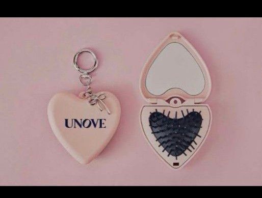 新品未開封 アノブ UNOVE ハートミラーブラッシュキーリング(ローズベージュ)