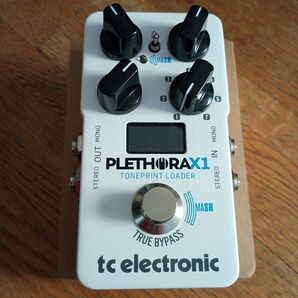 ほぼ新品TC Electronic PLETHORA X1 Tone Print Loader