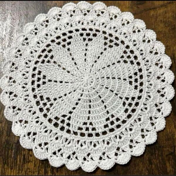 大人気!お花のドイリー ホワイト レース編み ハンドメイド