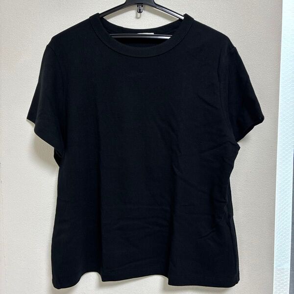 GU 半袖Tシャツ