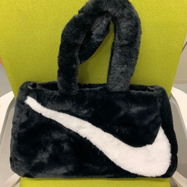 NIKE ナイキ フェイクファー トート ショルダー バッグ ボアショルダー 黒