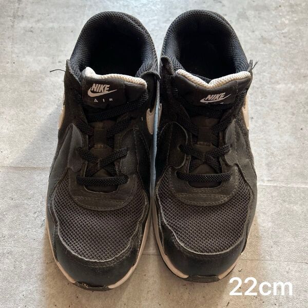 NIKE スニーカー エアマックス 22