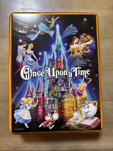 クーポンで500円引き!ディズニー once upon a time ワンスアポンアタイム 缶ケース アリス ピーターパン