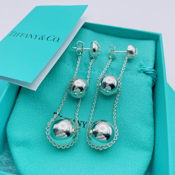 Tiffany & Co. ハードウェア ピアス トリプル ボール ドロップ ☆Yahoo!フリマ出品☆