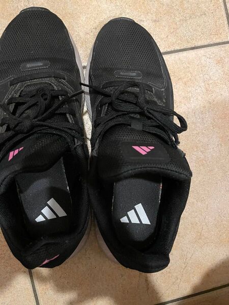adidas ランニングシューズ ブラック