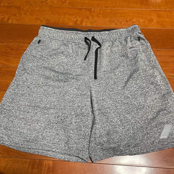 未使用 ZARA ザラ L ハーフパンツ 短パン スポーツ ランニング フットサル サッカー 野球 Tシャツ
