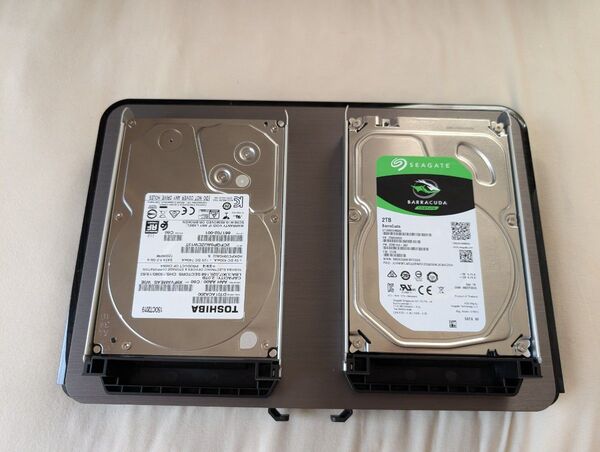 QNAP HS-210 NAS HDD付き