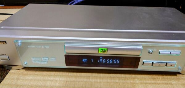三菱 DVDプレーヤー DJ-P200 完動中古品 リモコン付 リモコン裏ブタ無 説明書付 RCA・D端子コード付 ☆除菌清掃済☆