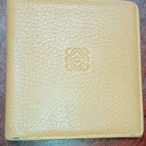 LOEWE ロエベ 二つ折り財布 ベージュ