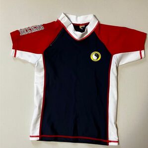 子供水着 ラッシュガード 半袖 T&C surf designs サイズ120 首ファスナー ネイビー 白 赤
