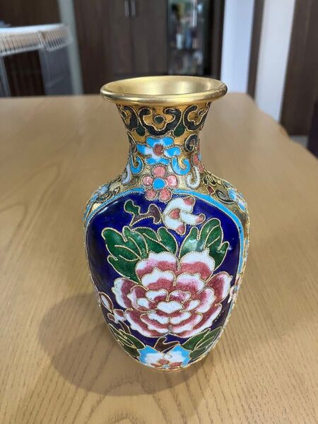 花瓶 花柄 華やか インテリア