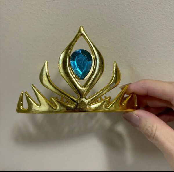 エルサ風ティアラ 戴冠式コーム アナ雪仮装コスプレ王冠ハロウィン 新品 ゴールドヘアアクセ サリー 子供大人プリンセスDハロ