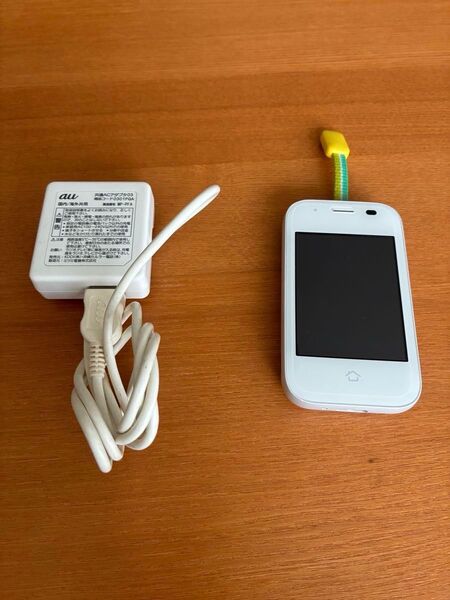 mamorino 5マモリーノ ファイブ ホワイト 充電器