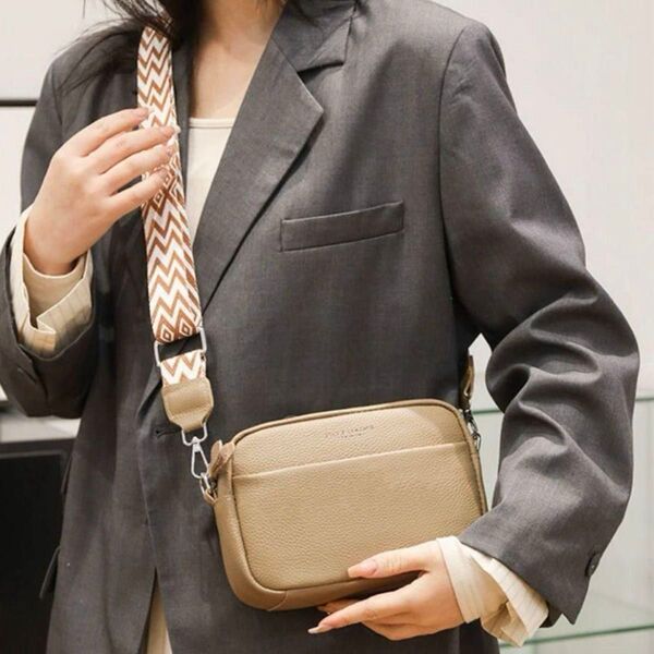 【新品】 ショルダーバッグ ベージュ ボディバッグ ミニバッグ 斜め掛けバッグ レディース 肩掛け カジュアル 軽量