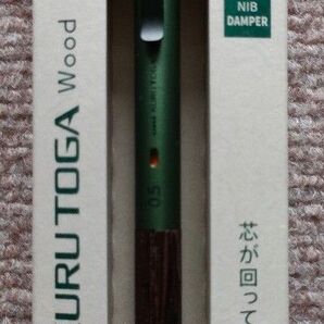 新品未開封 KURU TOGA Wood フォレストグリーン 三菱鉛筆