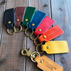 プレゼントにぴったりなネームタグ 本革 送料無料 名入れ プレゼント レザーキーホルダー ゴルフネームタグ 革キーホルダー