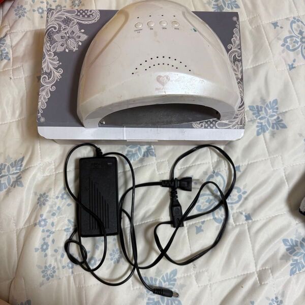 ACアダプター 48W UV/LEDネイルライト ホワイト ジャンク品