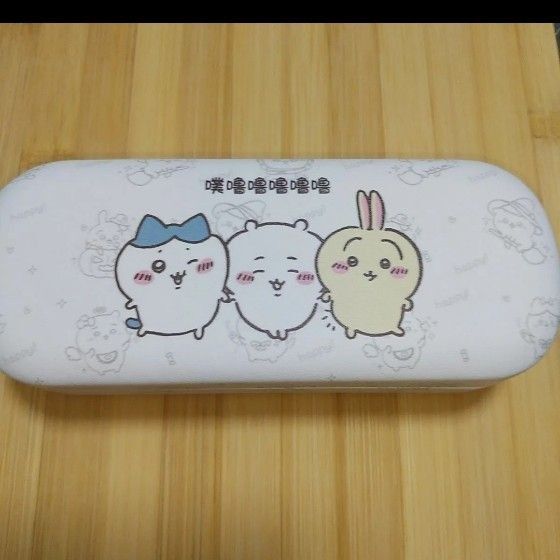 ちいかわ うさぎ ハチワレ メガネケース 海外製
