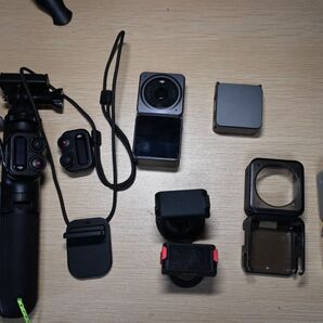 DJI Action2 Dual-Screen Combo中古アクセサリー沢山付き
