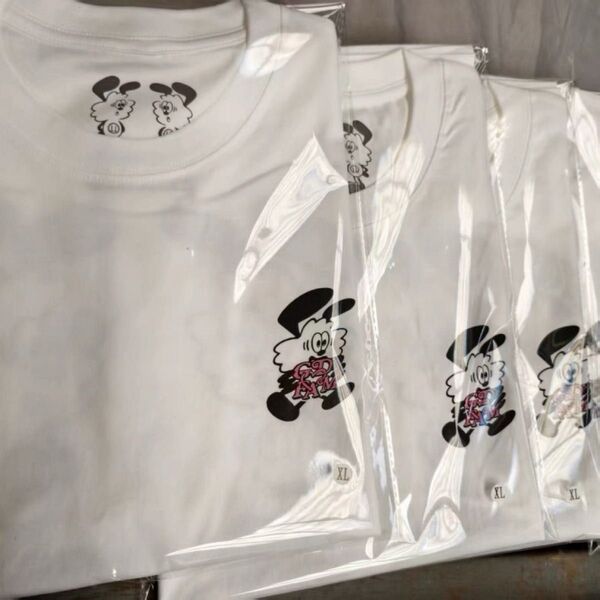 VERDY x G-DRAGON Ubermensch Tシャツ ジードラゴン ジヨン 大阪限定 黒 白 首ロゴあり 再販売開始