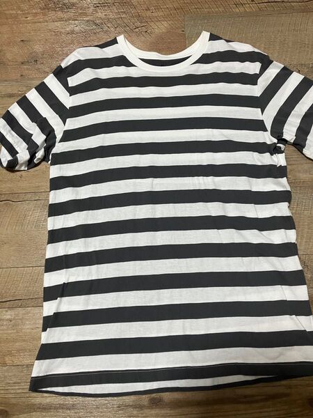 ボーダーTシャツ 白黒