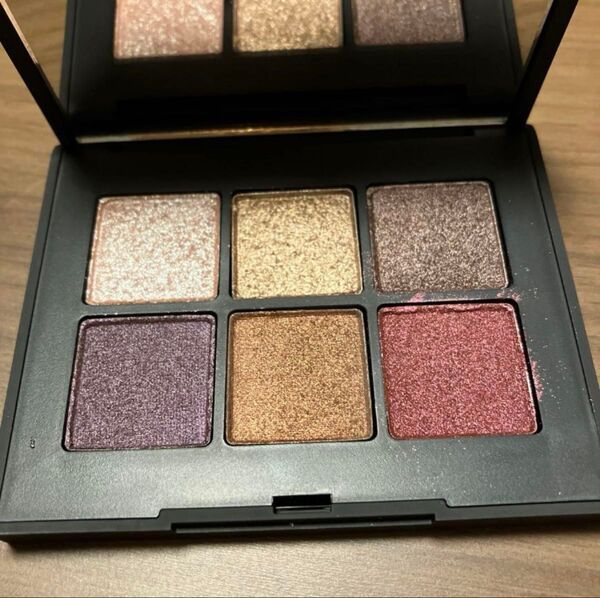 NARS ヴォワヤジュール アイシャドーパレット 1192