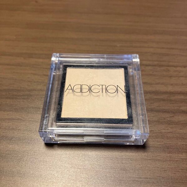 ADDICTION ザ アイシャドウ 049 トレンチタウン