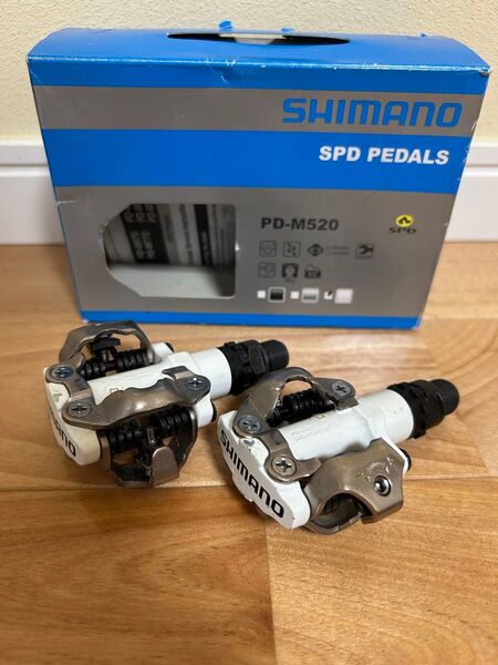 SHIMANO SPDペダル PD-M520 ホワイト