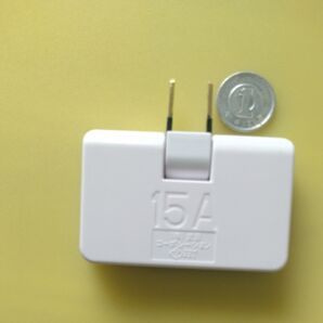 家電 電源タップ3方向クチ 100v1500w平型新品