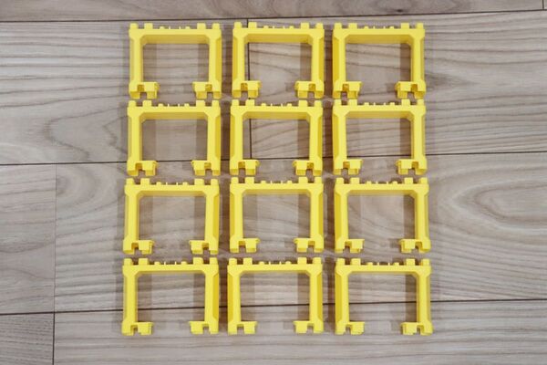 プラレール ブロック橋脚 12個 洗浄済 レイアウト 無限ループ 陸橋 大量 まとめ売り 橋脚 はしげた 橋桁