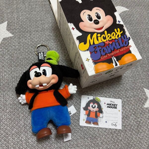 POPMART ディズニー ミッキーファミリーぬいぐるみキーチェーン グーフィー