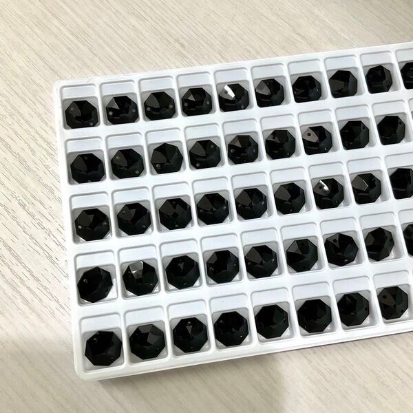【10粒】スワロフスキー オクタゴン ジェット8116 14mm 2つ穴