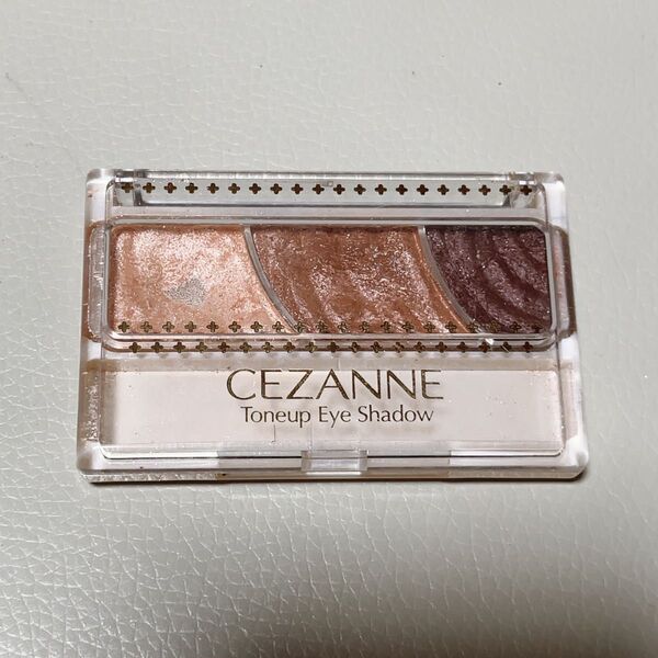 CEZANNE トーンアップアイシャドウ 02 ローズブラウン