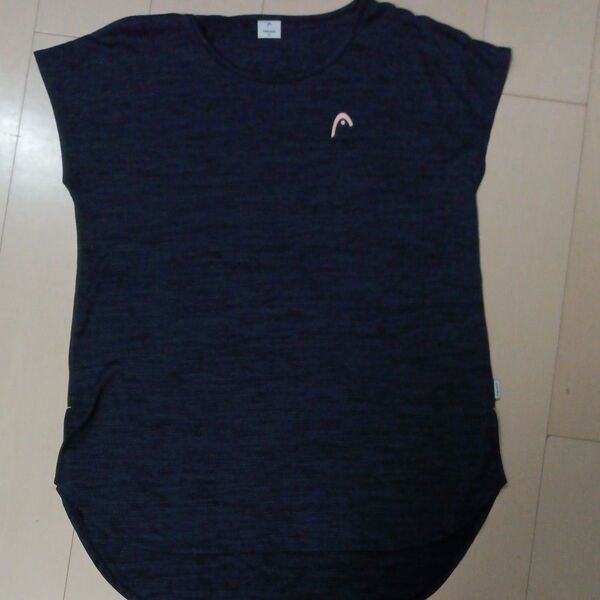 head レディース 半袖Tシャツ ブラック系 LサイズМサイズですがLくらいです横55センチ 縦は前63センチ後82センチ